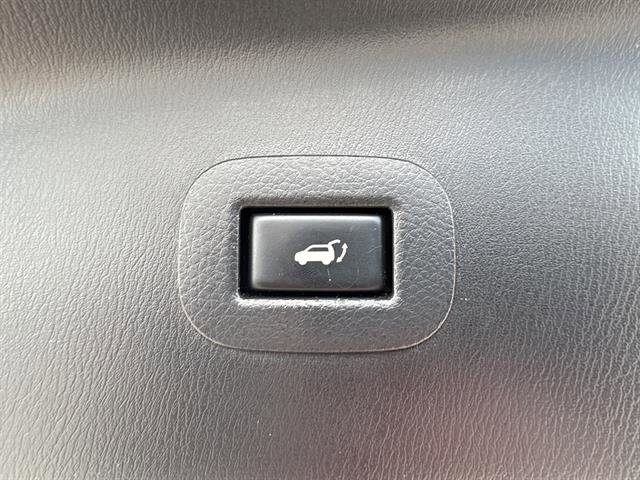Used 2020 Nissan Armada SL image 14
