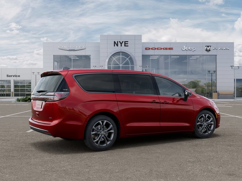 New 2026 Chrysler Pacifica Select AWD/4WD image 4