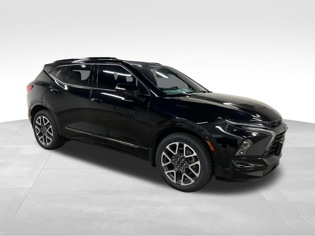 Certified 2023 Chevrolet Blazer RS w/ Driver Confidence II Package AWD/4WD image 1