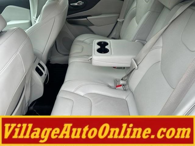 Used 2021 Jeep Cherokee Latitude Lux FWD image 33