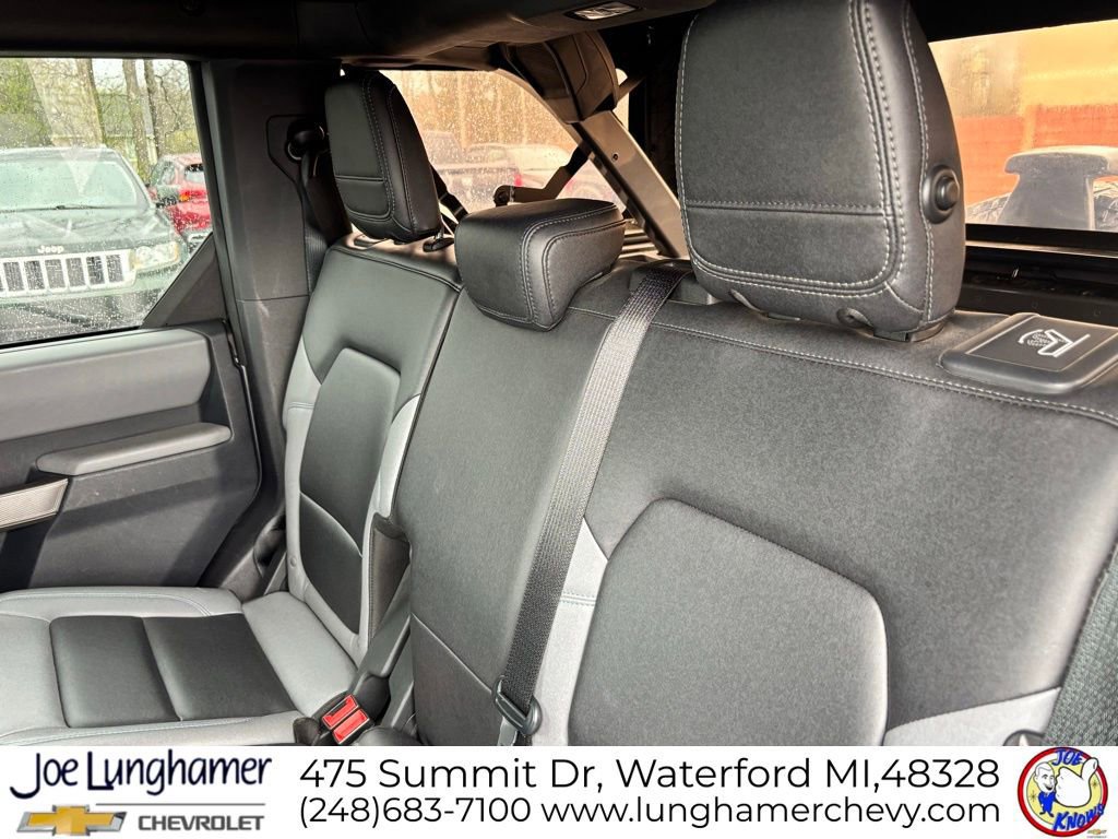 Used 2021 Ford Bronco Black Diamond w/ Sasquatch Package image 13