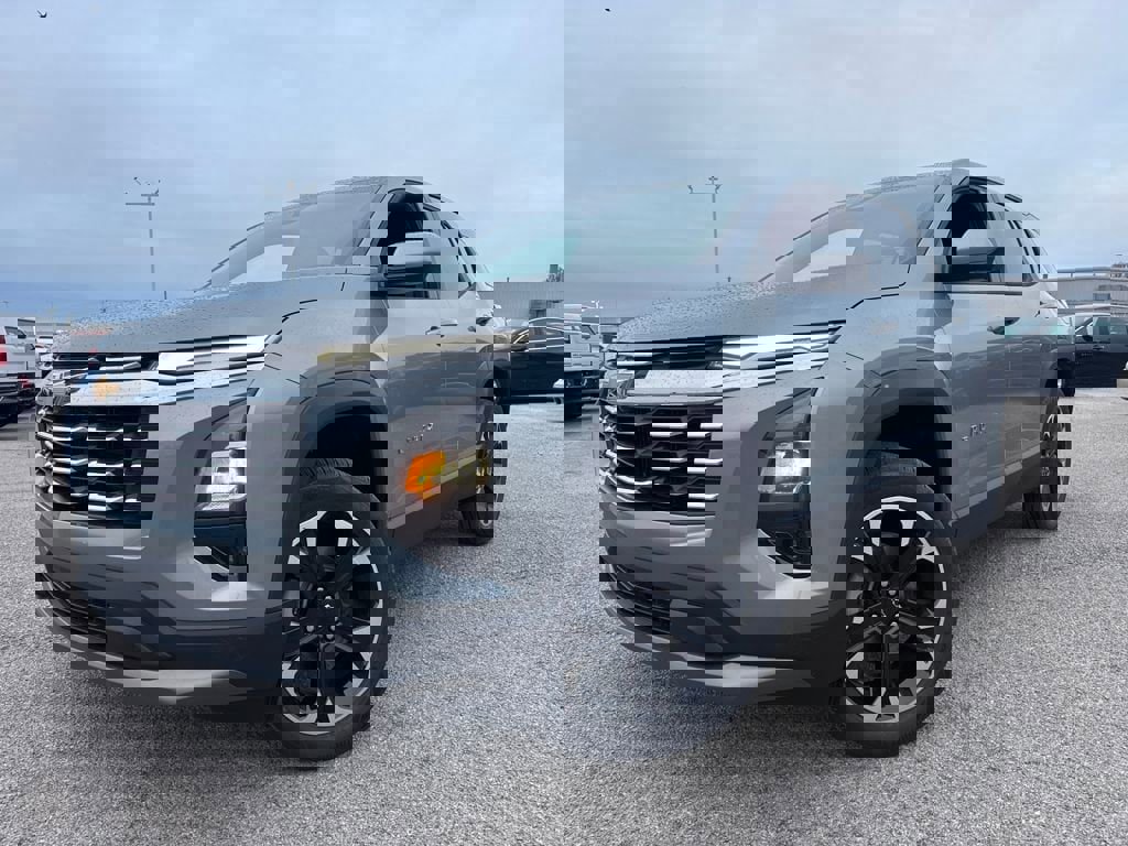 New 2026 Chevrolet Equinox LT w/ Safety and Technology Package image 1