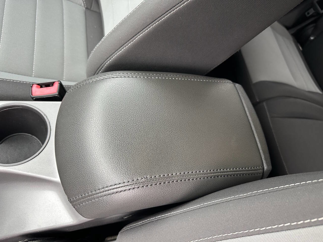 Used 2013 Ford Escape SE image 27