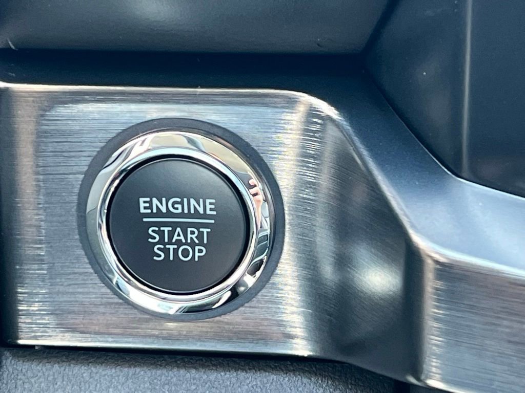 New 2026 Ford F350 Lariat w/ FX4 Off-Road Package image 33