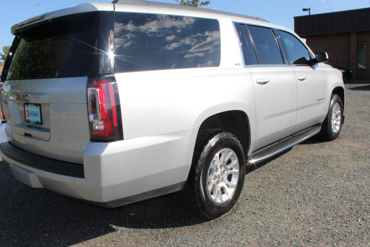 Used 2017 GMC Yukon XL SLT w/ Open Road Package AWD/4WD image 5
