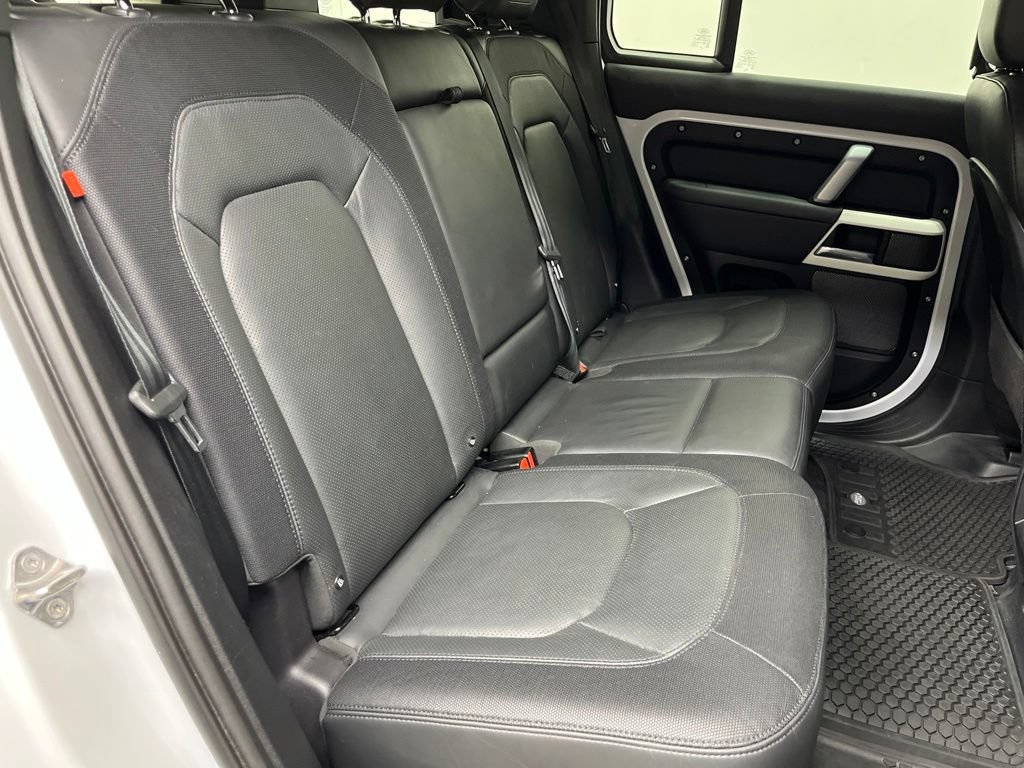 Used 2023 Land Rover Defender 110 X-Dynamic SE AWD/4WD image 23