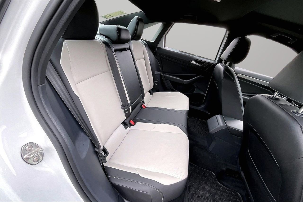 Used 2021 Volkswagen Jetta R-Line image 24