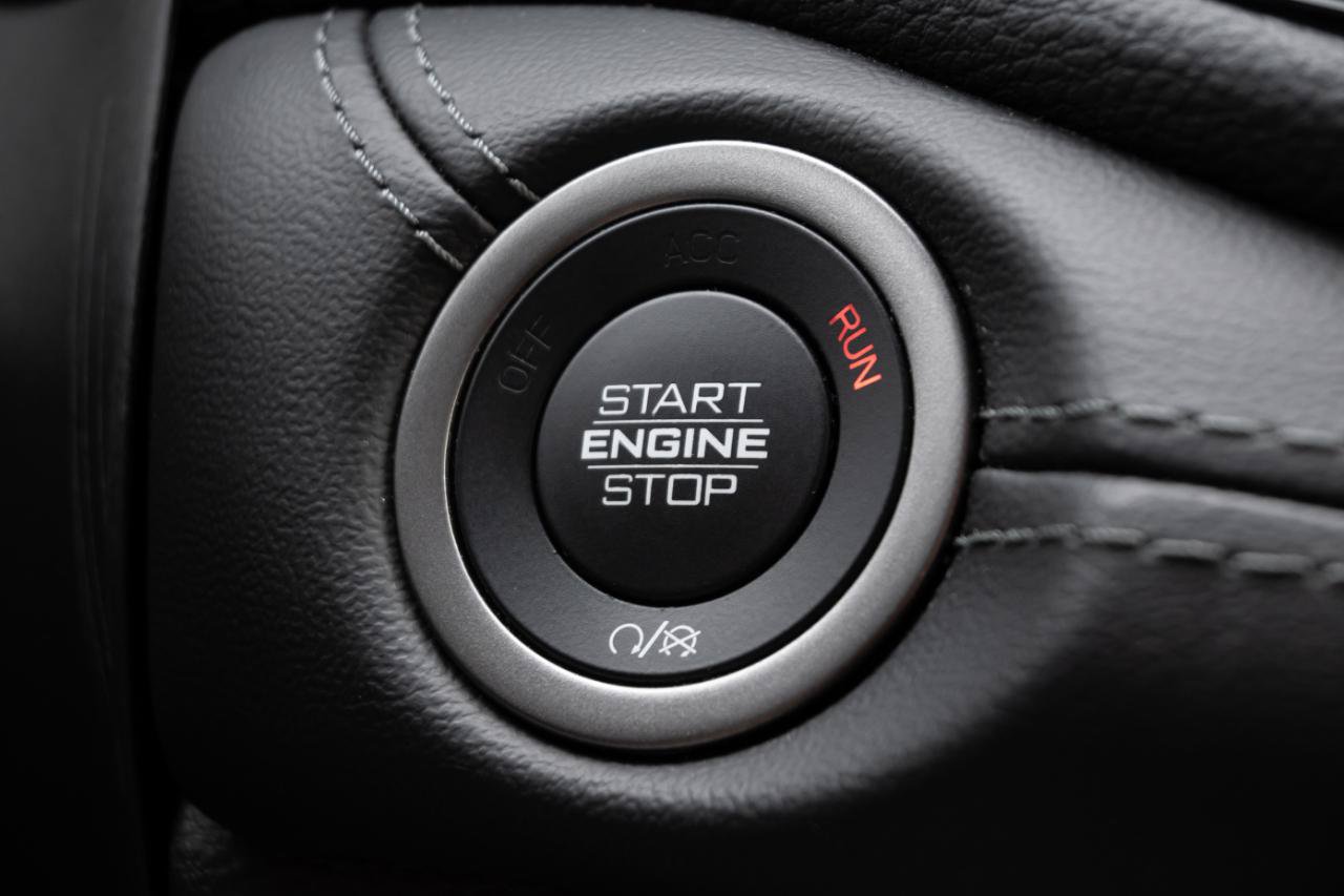 Used 2021 Dodge Durango SXT AWD/4WD image 32