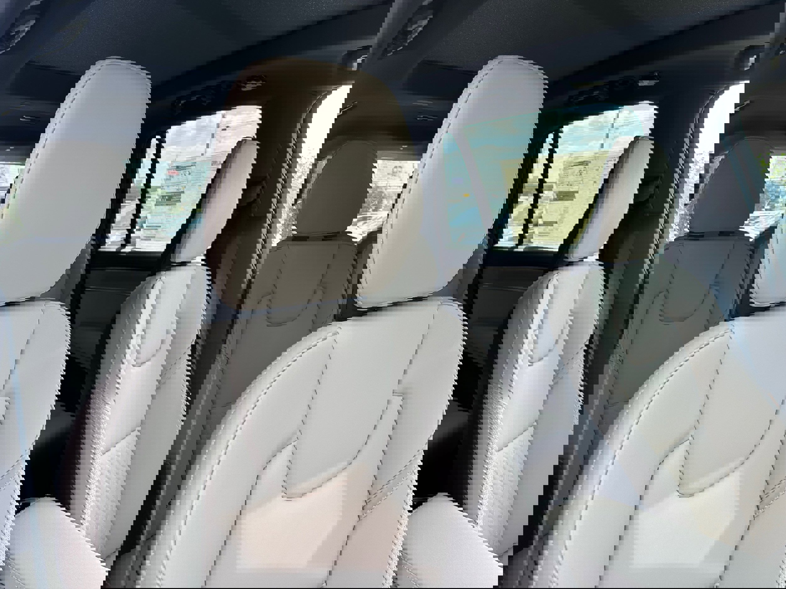 New 2026 Volvo XC90 B6 Core image 9