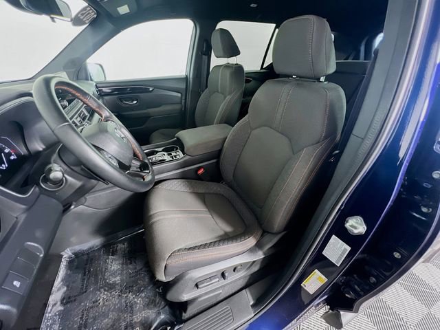 Used 2025 Honda Pilot Sport image 10