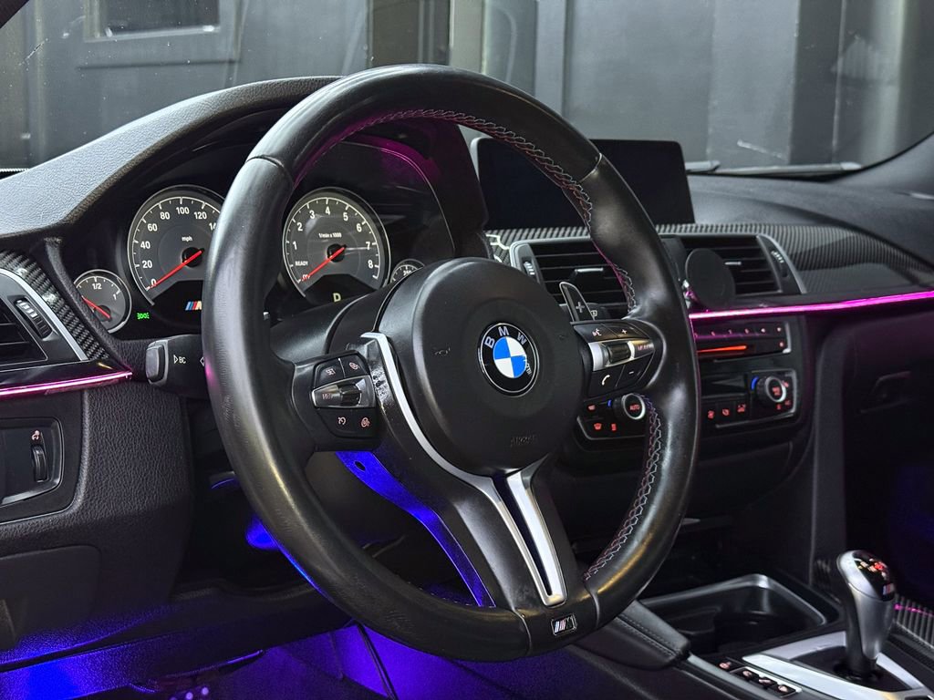 Used 2017 BMW M4 Coupe RWD image 14