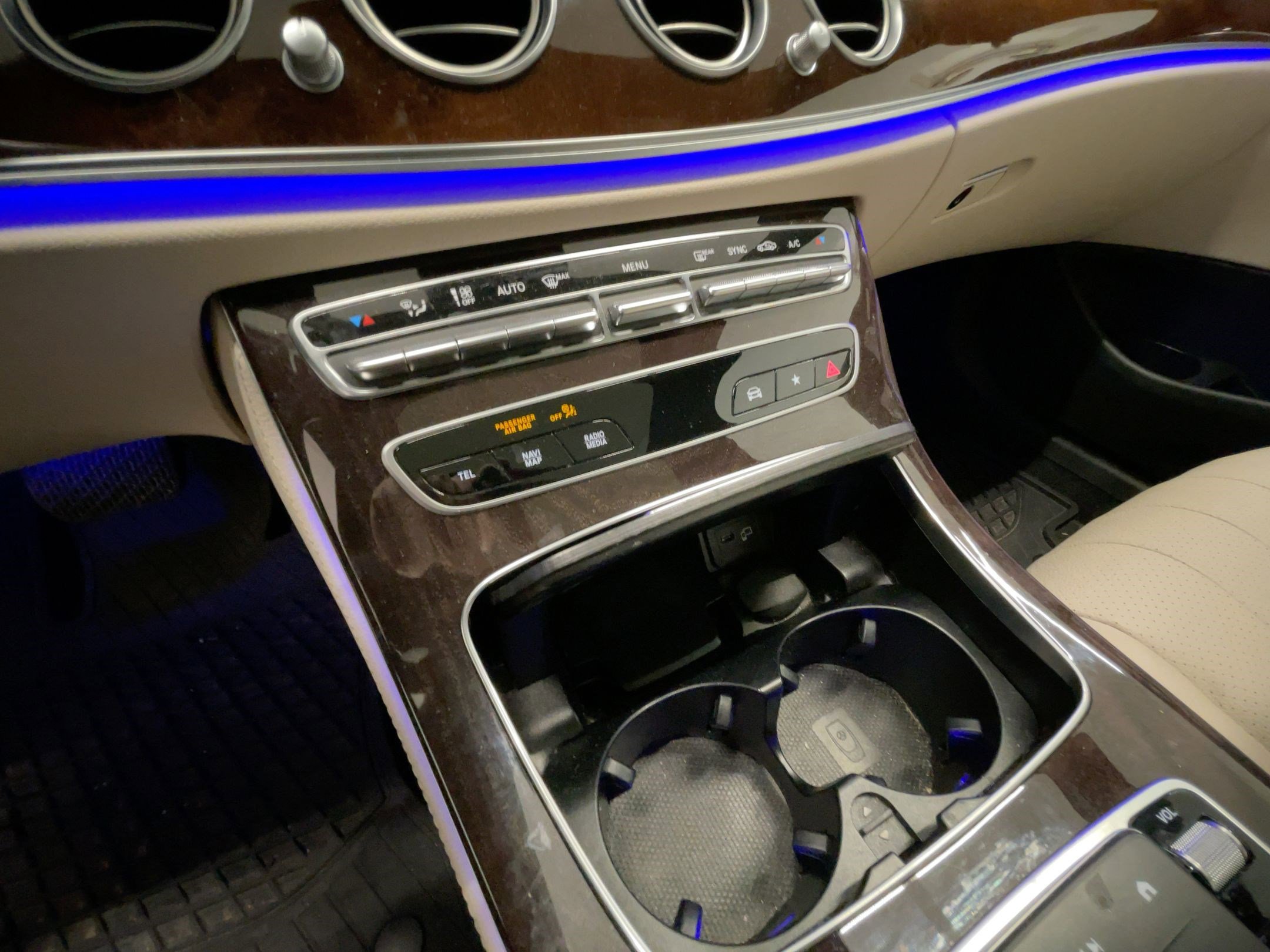 Used 2022 Mercedes-Benz E 350 Sedan image 25