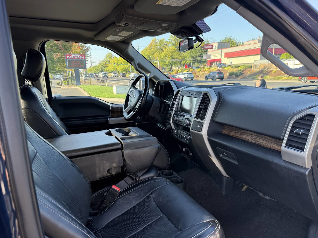 Used 2019 Ford F150 Lariat image 8