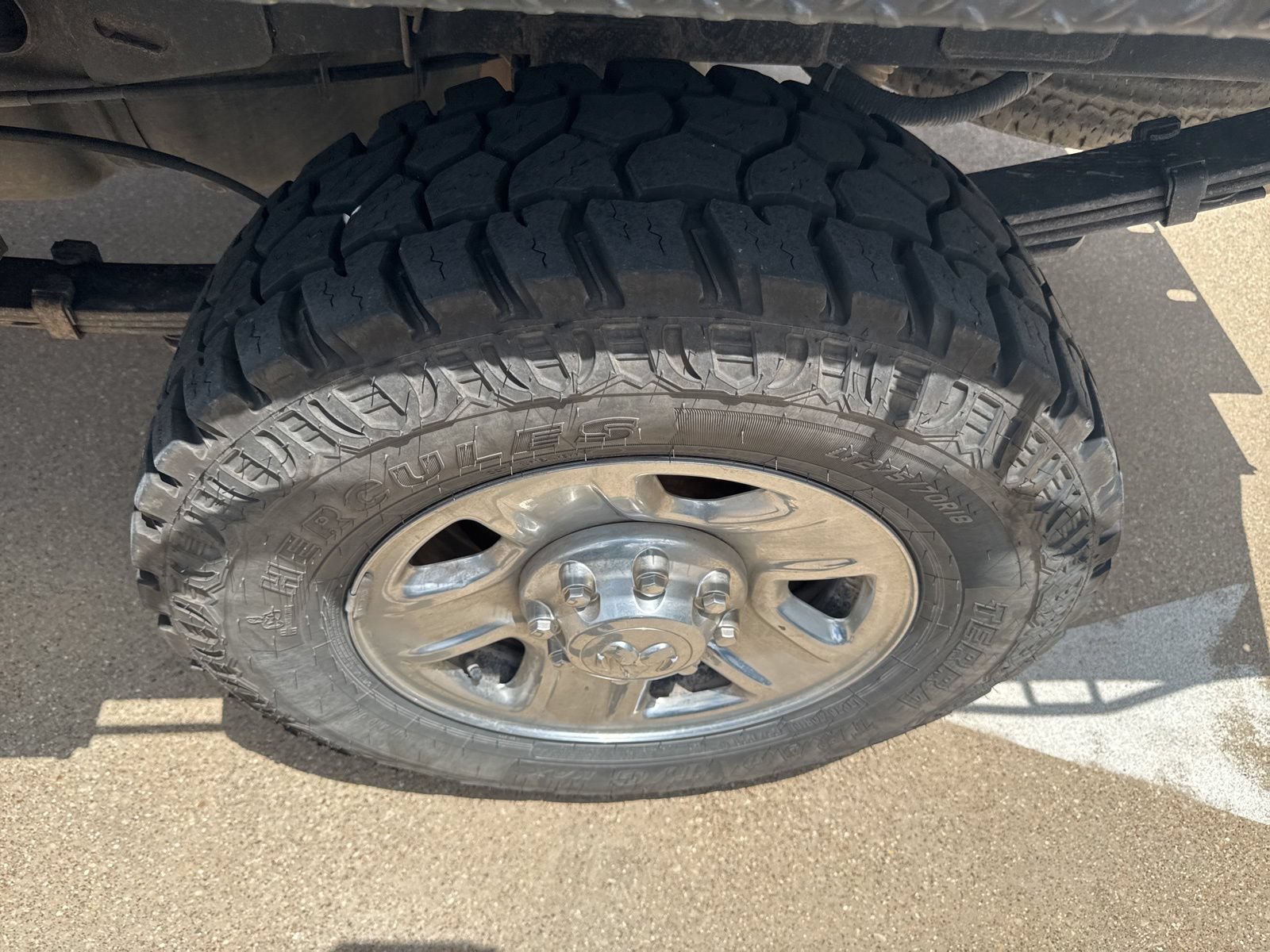 Used 2017 RAM 3500 Tradesman w/ Chrome Appearance Group AWD/4WD image 2