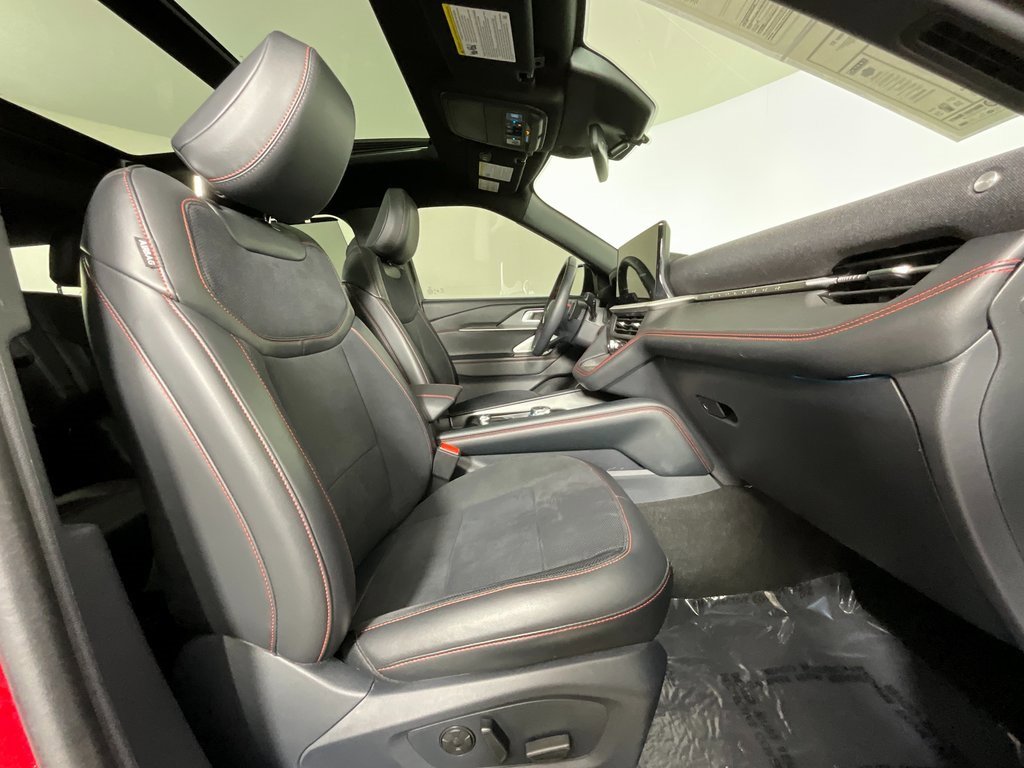 Used 2025 Ford Explorer ST image 20