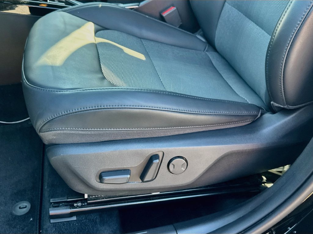 Certified 2023 Kia Niro EX FWD image 22