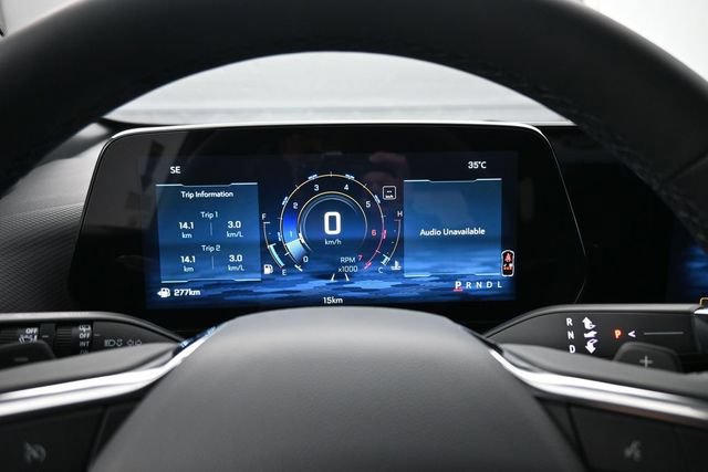 New 2027 Chevrolet Equinox LT w/ Convenience Package II FWD image 14