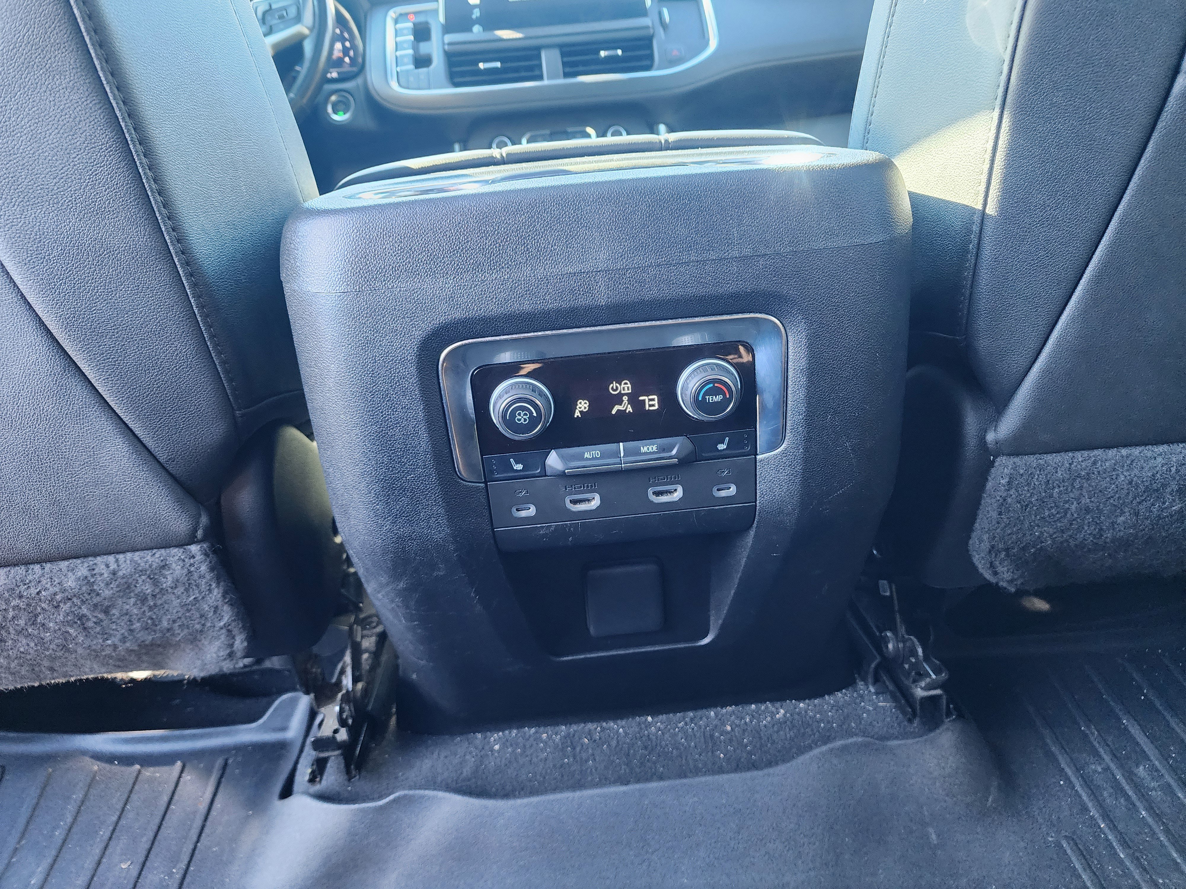 Used 2022 Chevrolet Tahoe Z71 w/ Z71 Off-Road Package image 18