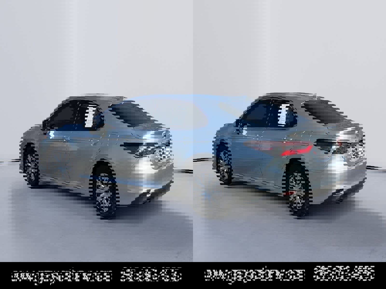 Used 2022 Toyota Camry LE image 5