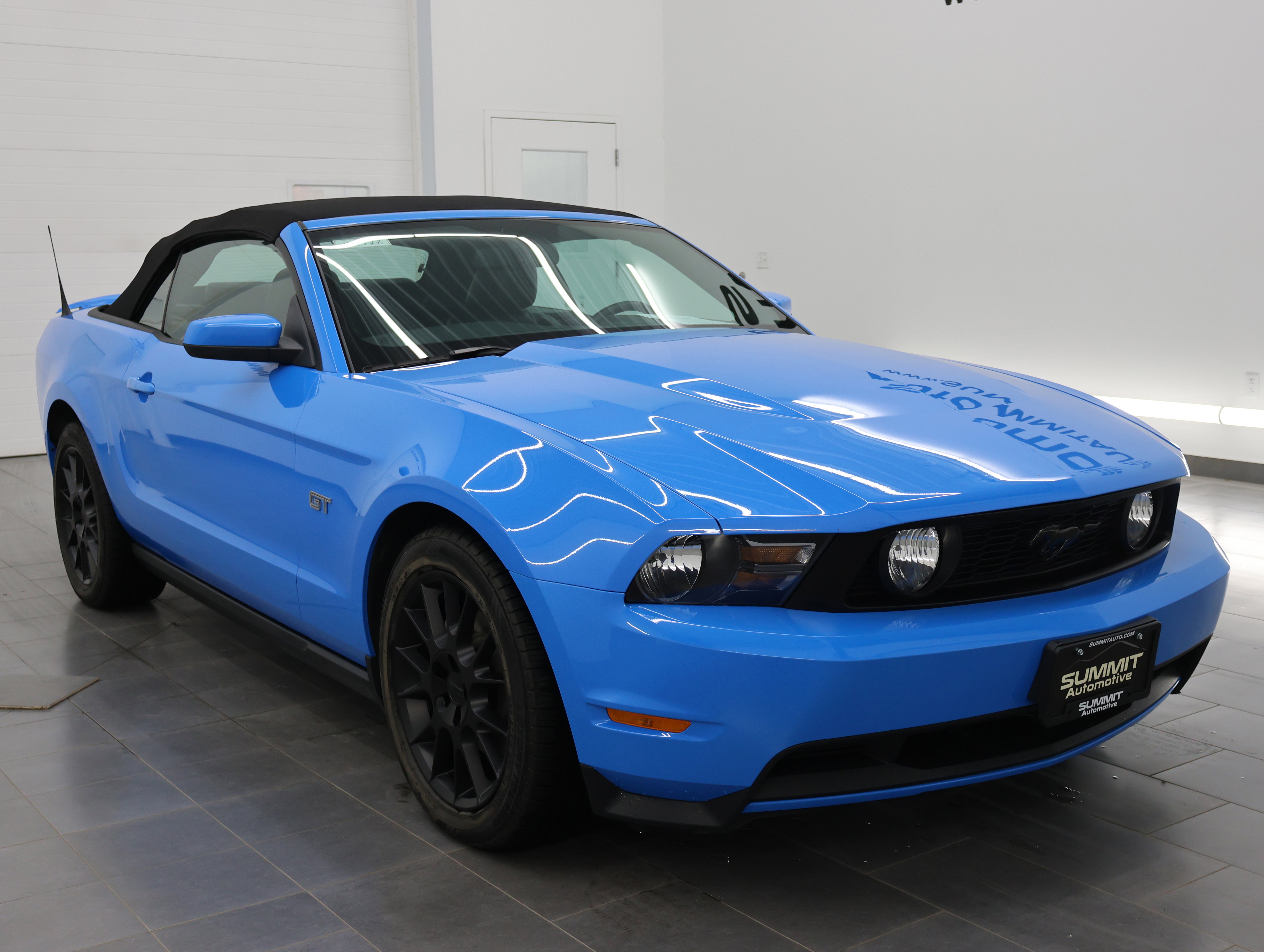 Used 2010 Ford Mustang GT Premium RWD image 48