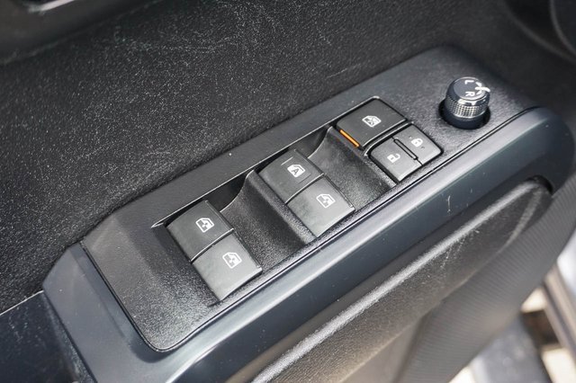 Used 2023 Toyota Tacoma SR image 13