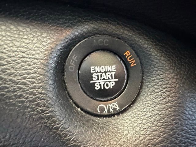 Used 2019 Jeep Cherokee Limited w/ Luxury Group image 26