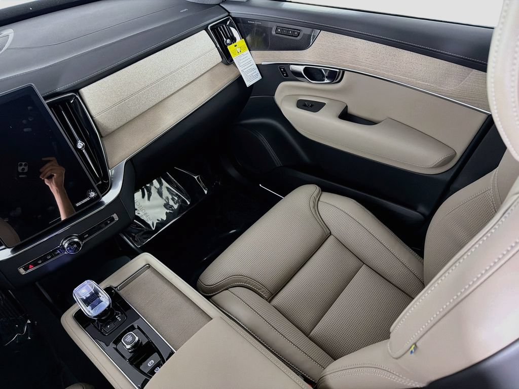 New 2026 Volvo XC90 T8 Ultra w/ Protection Package AWD/4WD image 25