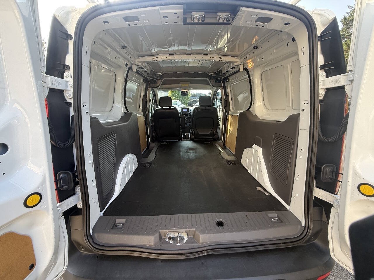 Used 2020 Ford Transit Connect XL FWD image 18