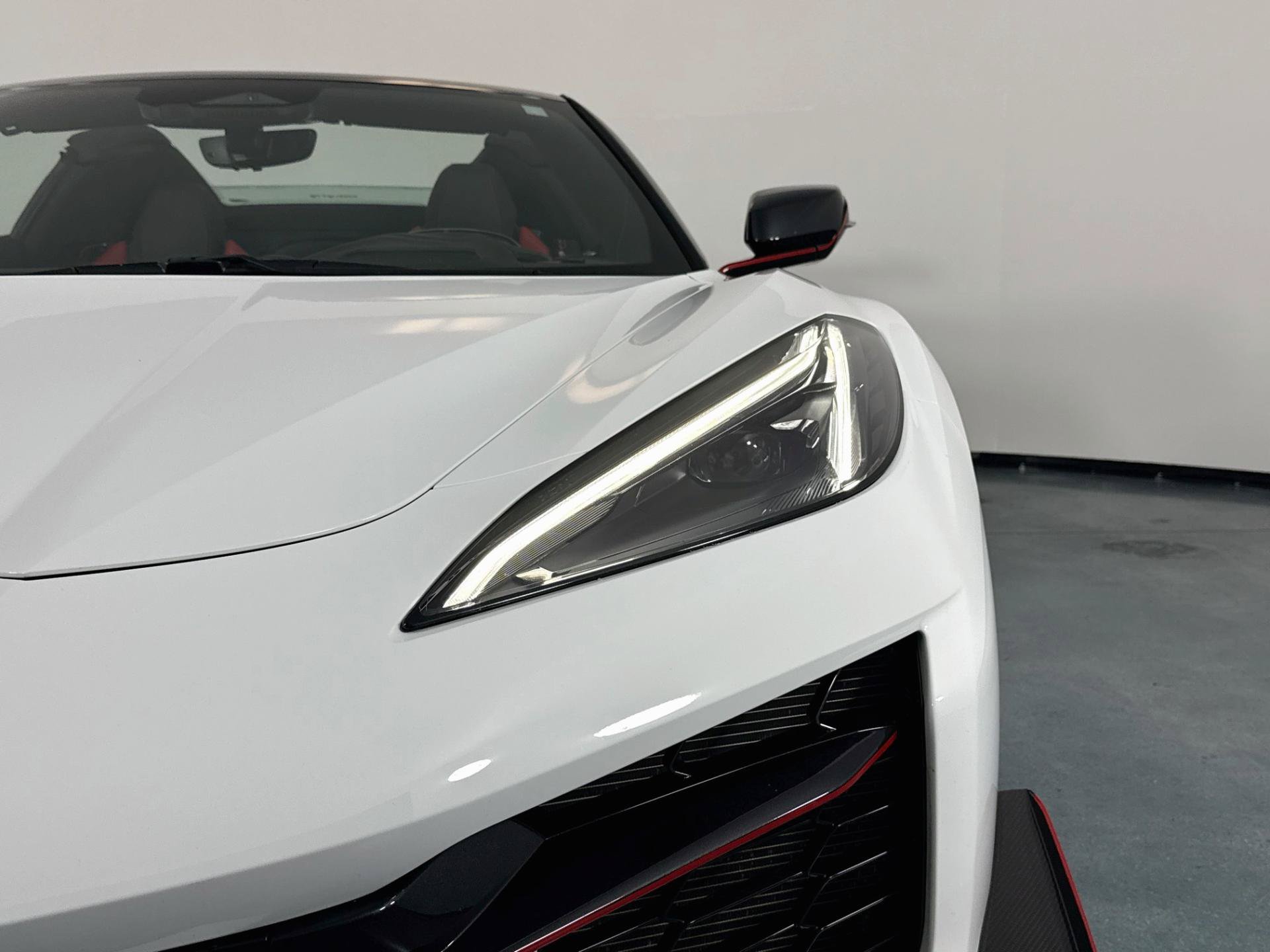 Used 2025 Chevrolet Corvette Z06 w/ Z07 Performance Package RWD image 68