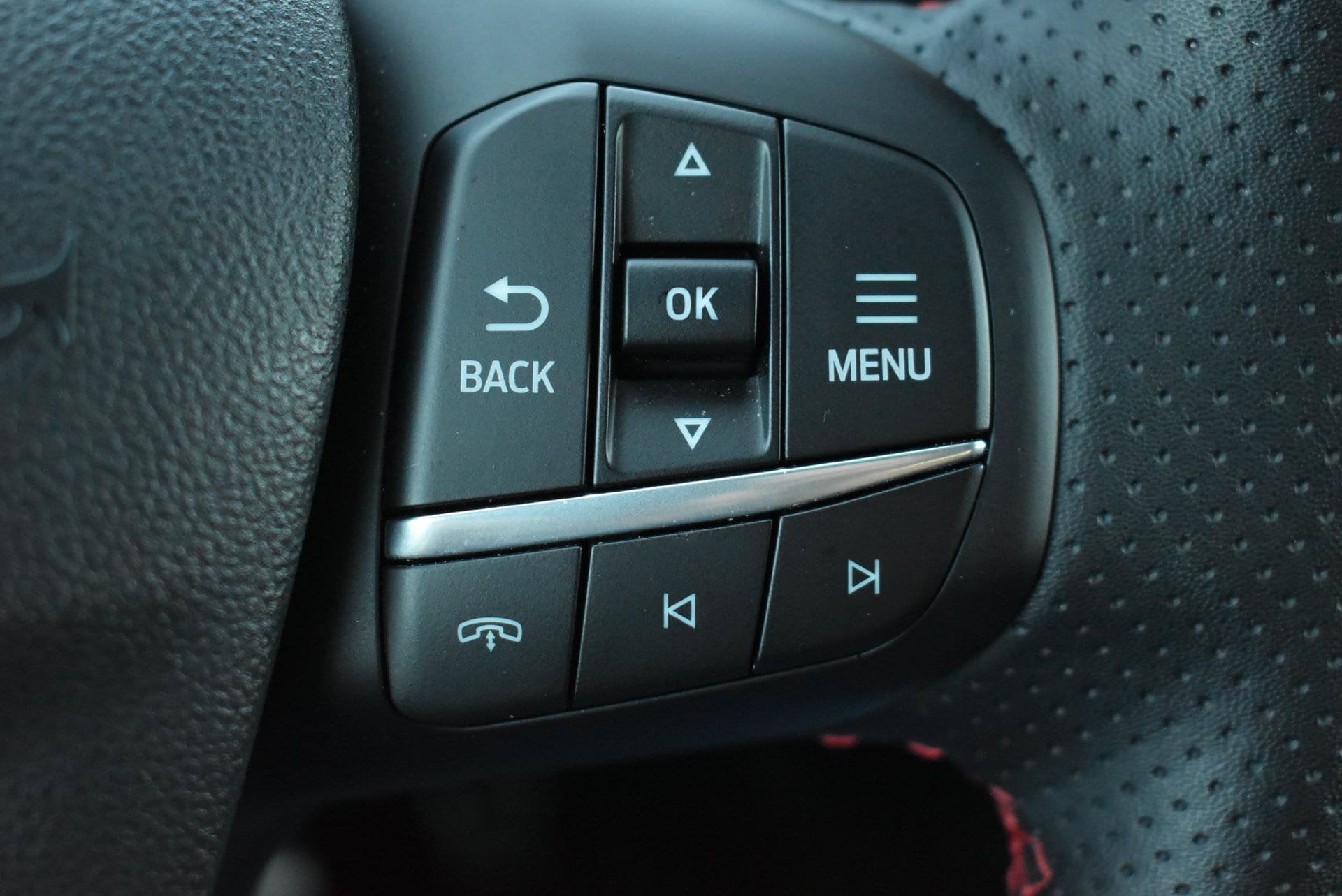 Used 2024 Ford Escape ST-Line w/ Tech Pack #1 AWD/4WD image 21