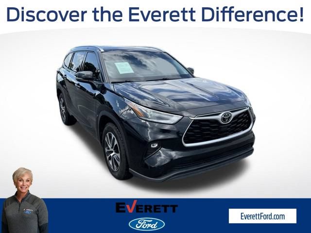 Used 2021 Toyota Highlander XLE FWD 360° Tour