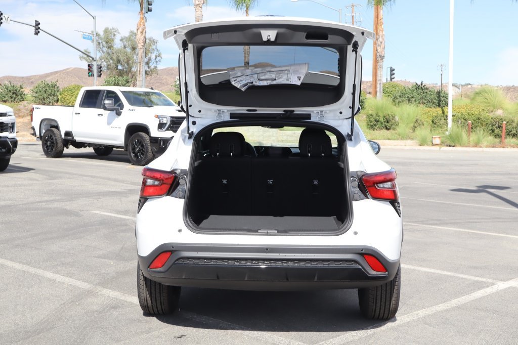 New 2026 Chevrolet Trax RS w/ Driver Confidence Package FWD image 33