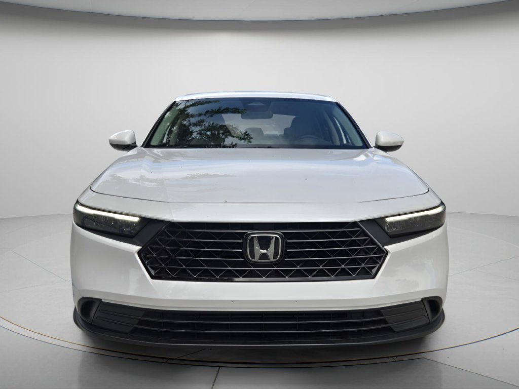 Certified 2025 Honda Accord LX image 4