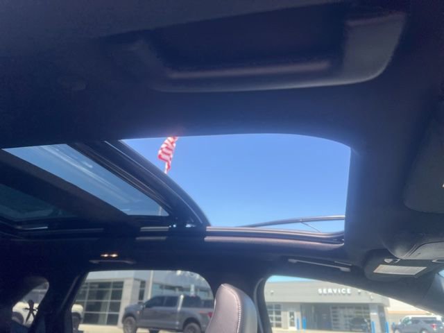 Used 2024 Ford Edge ST w/ Equipment Group 401A image 8