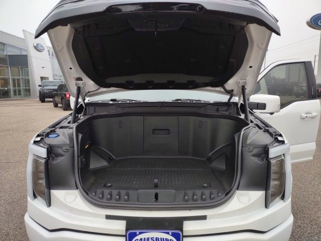 Used 2022 Ford F150 Lightning Platinum image 17