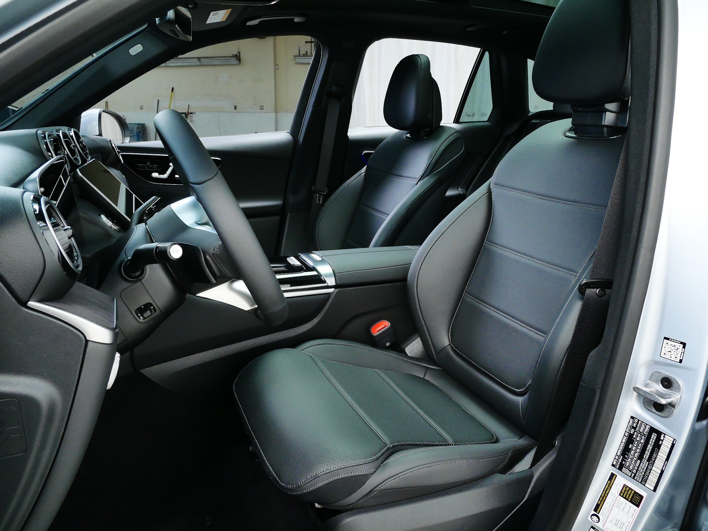 New 2026 Mercedes-Benz GLC 300 4MATIC image 2