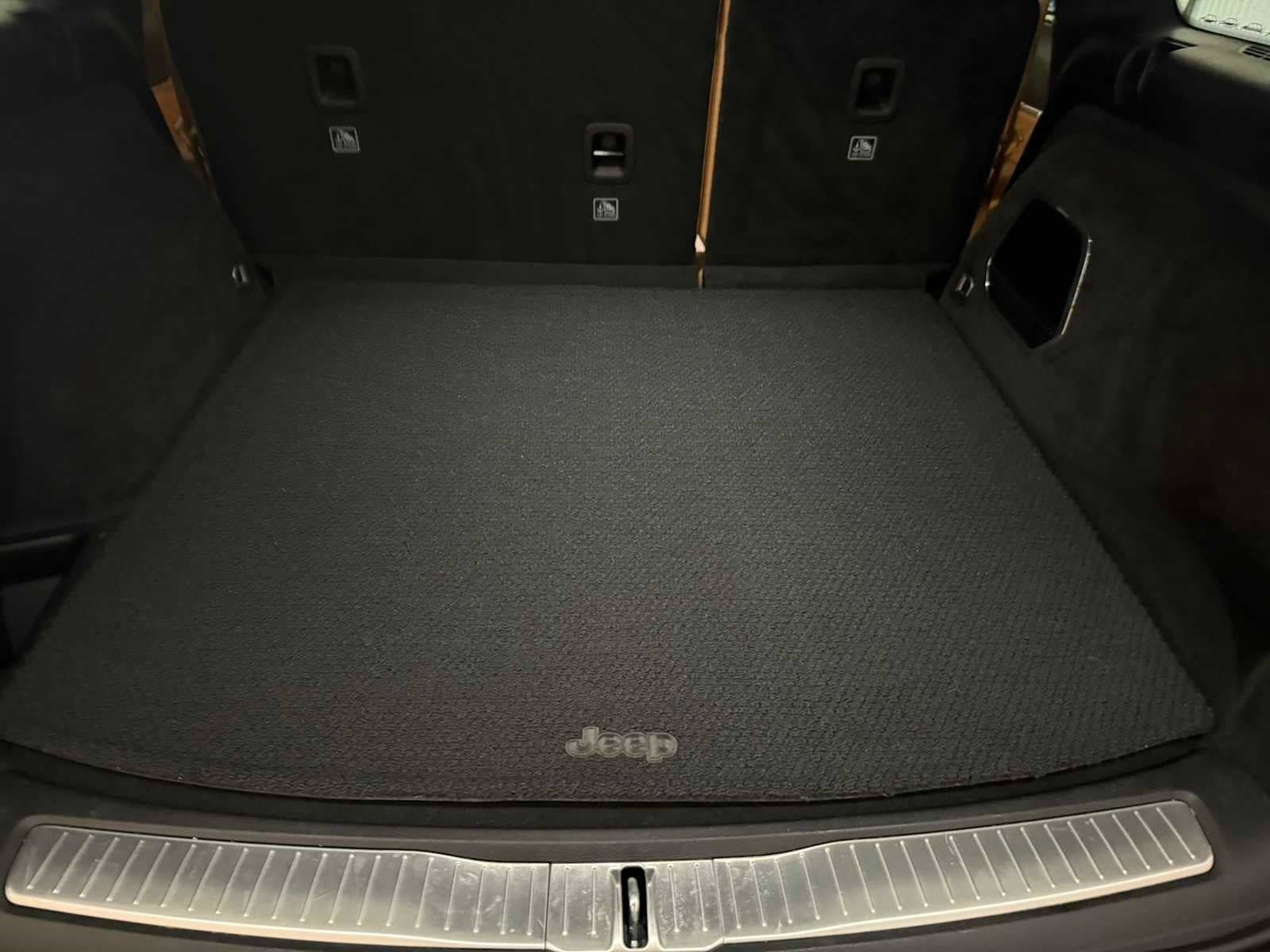 Certified 2024 Jeep Grand Cherokee Summit AWD/4WD image 25