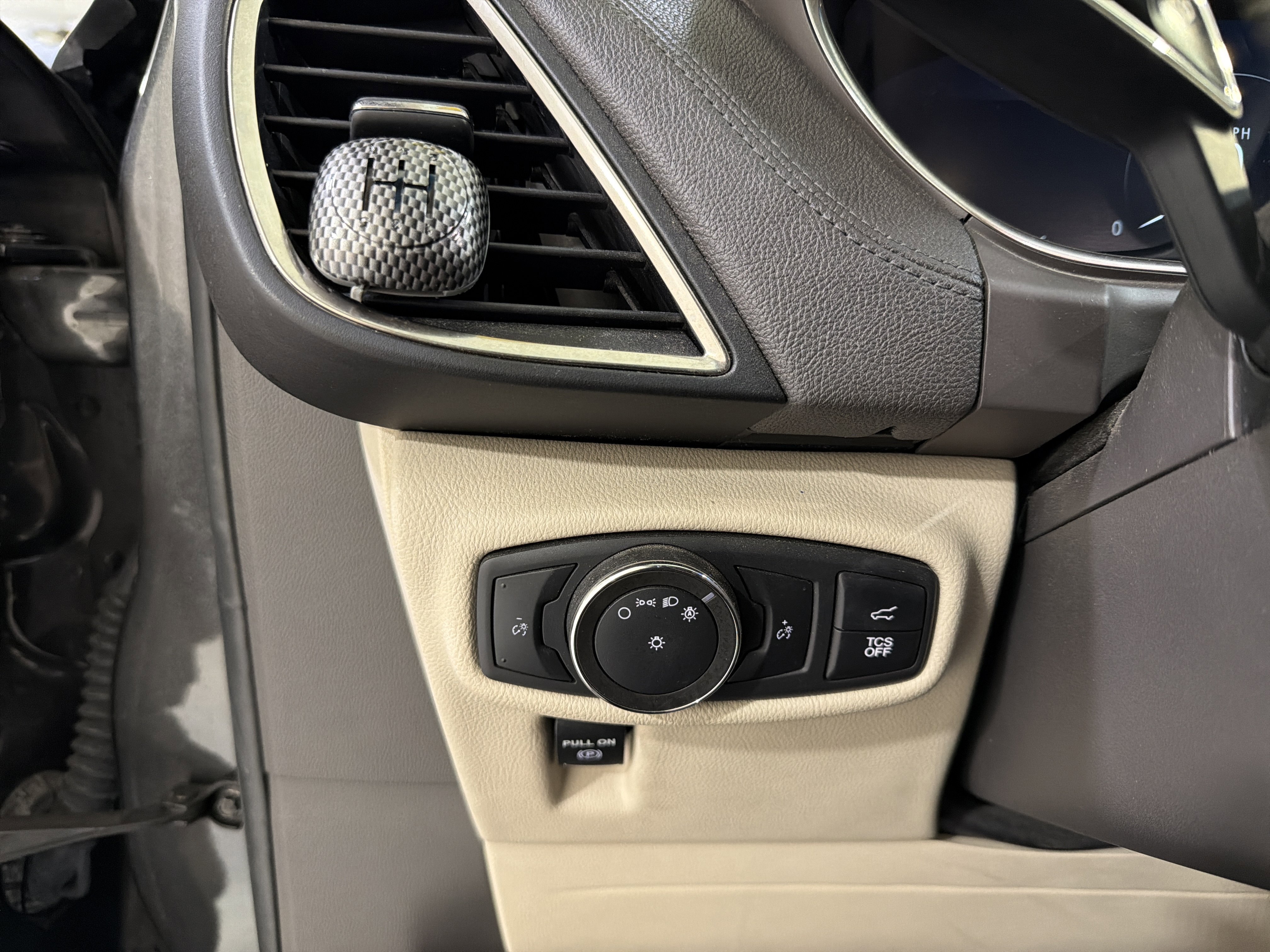 Used 2020 Lincoln Nautilus FWD w/ Equipment Group 101A image 20