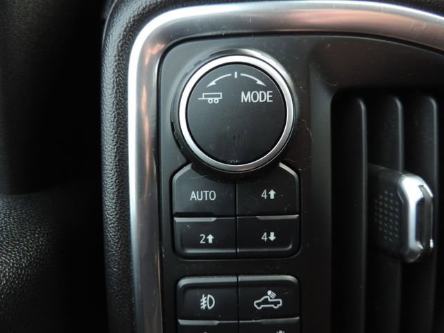 Used 2020 Chevrolet Silverado 2500 LTZ w/ LTZ Premium Package AWD/4WD image 28
