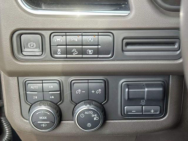 Used 2023 Chevrolet Tahoe Z71 w/ Z71 Off-Road Package image 17