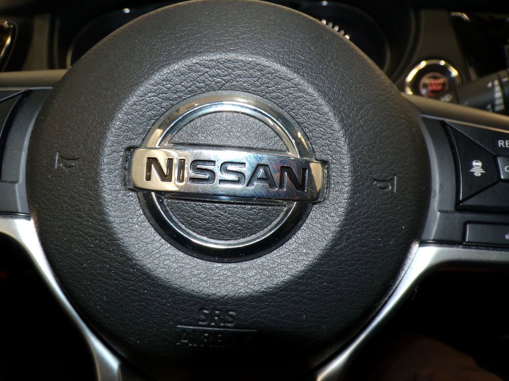 Used 2019 Nissan Rogue SL w/ Premium Package AWD/4WD image 24