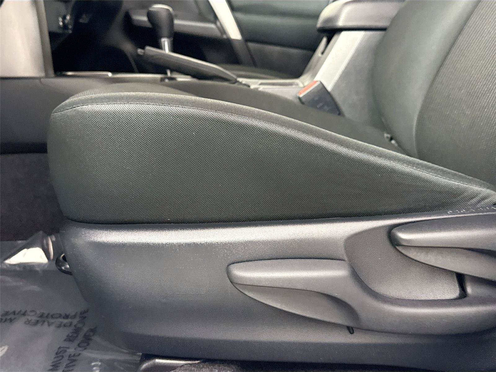 Used 2018 Toyota RAV4 LE w/ All Weather Liner Package AWD/4WD image 26