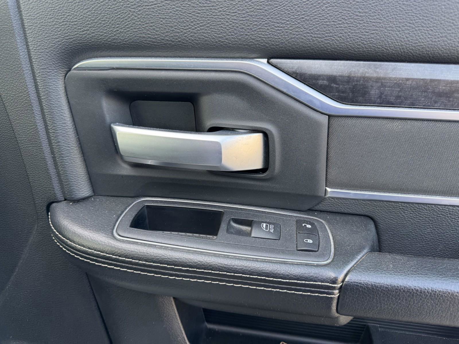 Used 2024 RAM 3500 Big Horn image 29