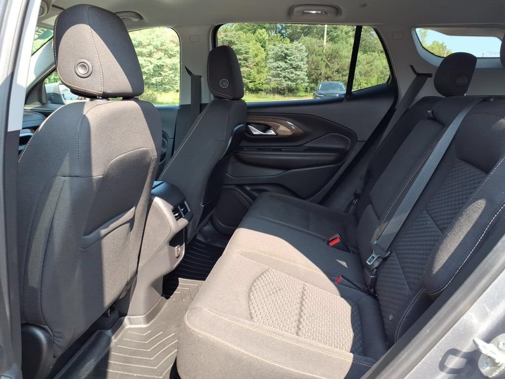 Used 2020 GMC Terrain SLE w/ Driver Convenience Package AWD/4WD image 9