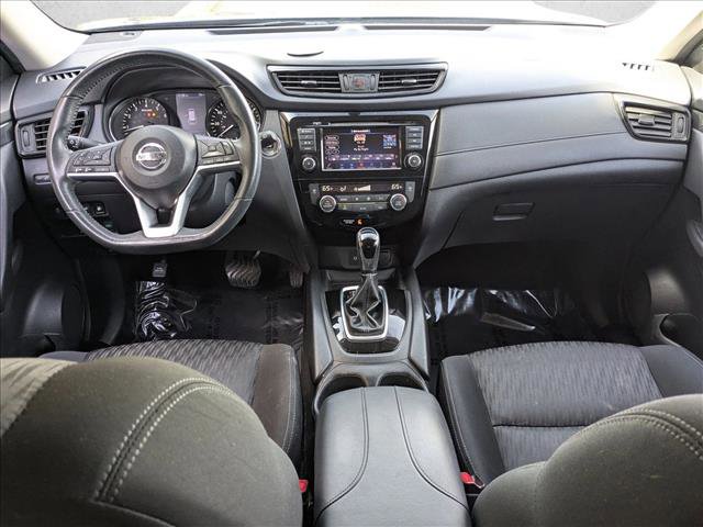 Used 2018 Nissan Rogue SV image 16