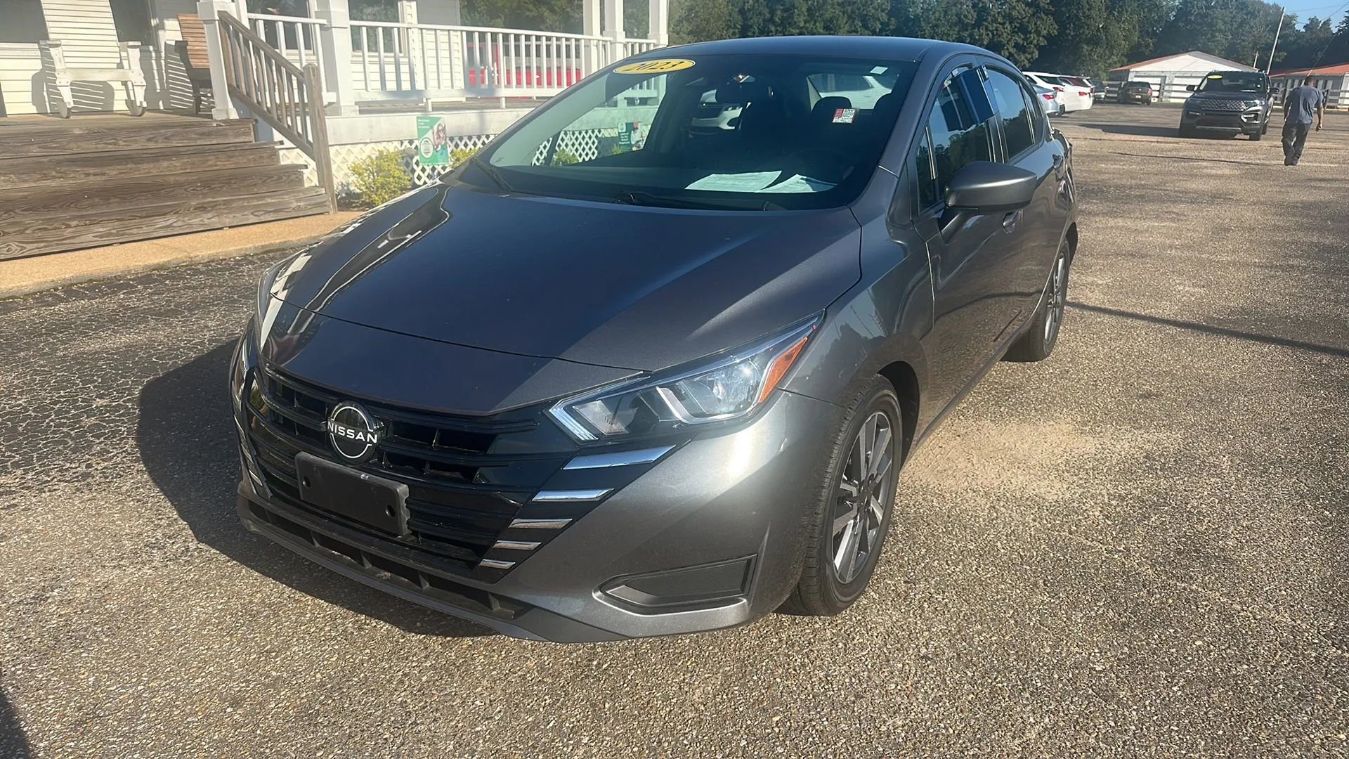 Used 2023 Nissan Versa SV image 1
