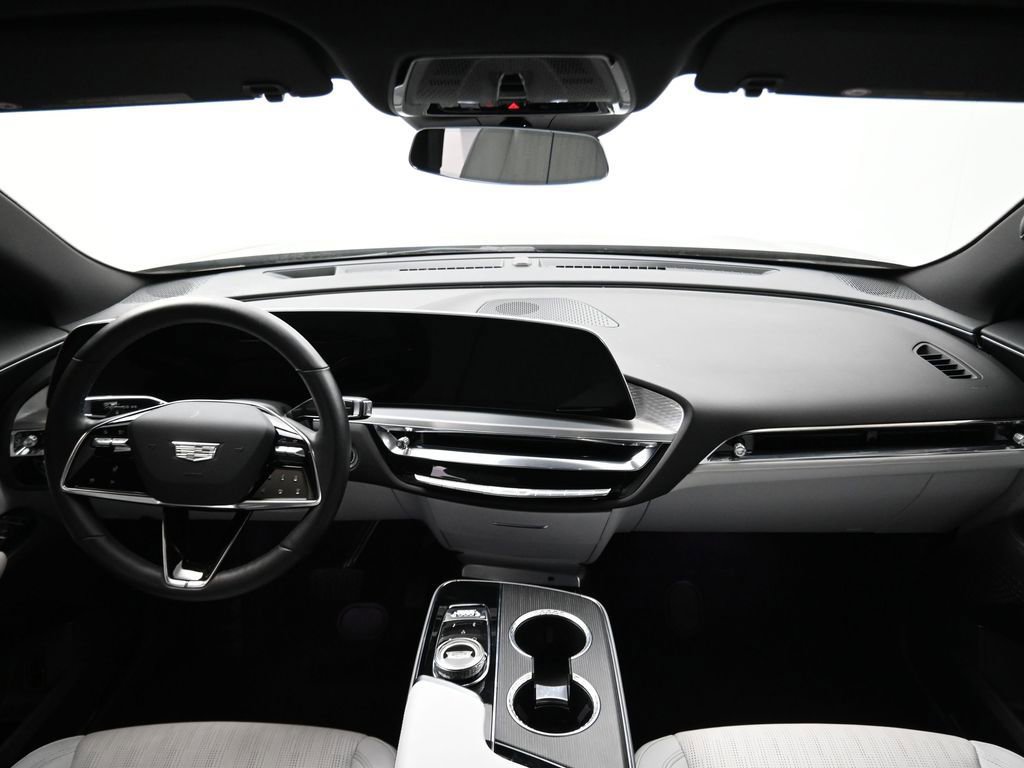 Used 2024 Cadillac Lyriq Sport image 14