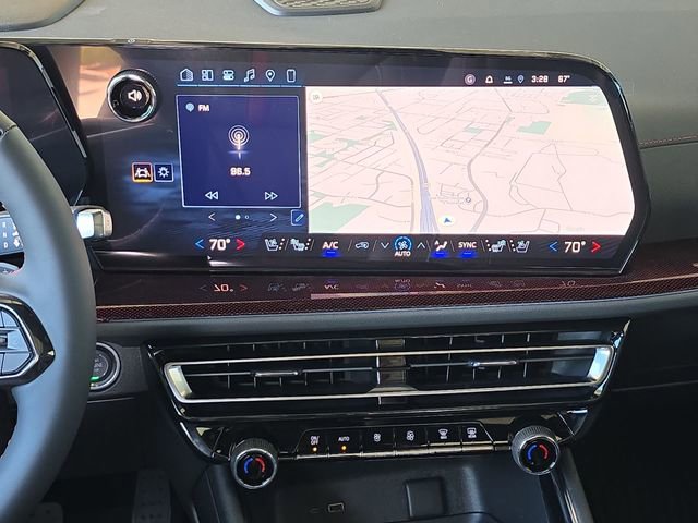 New 2026 Chevrolet Traverse RS w/ LPO, Floor Liner Package image 13