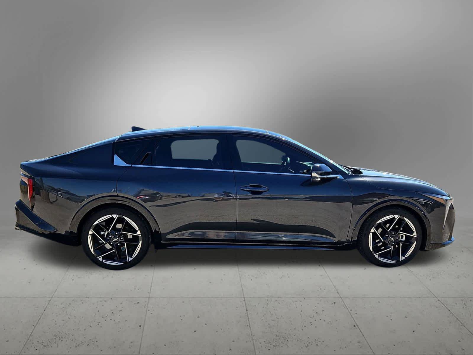 Certified 2025 Kia K4 GT-Line w/ GT-Line Premium Package FWD image 3