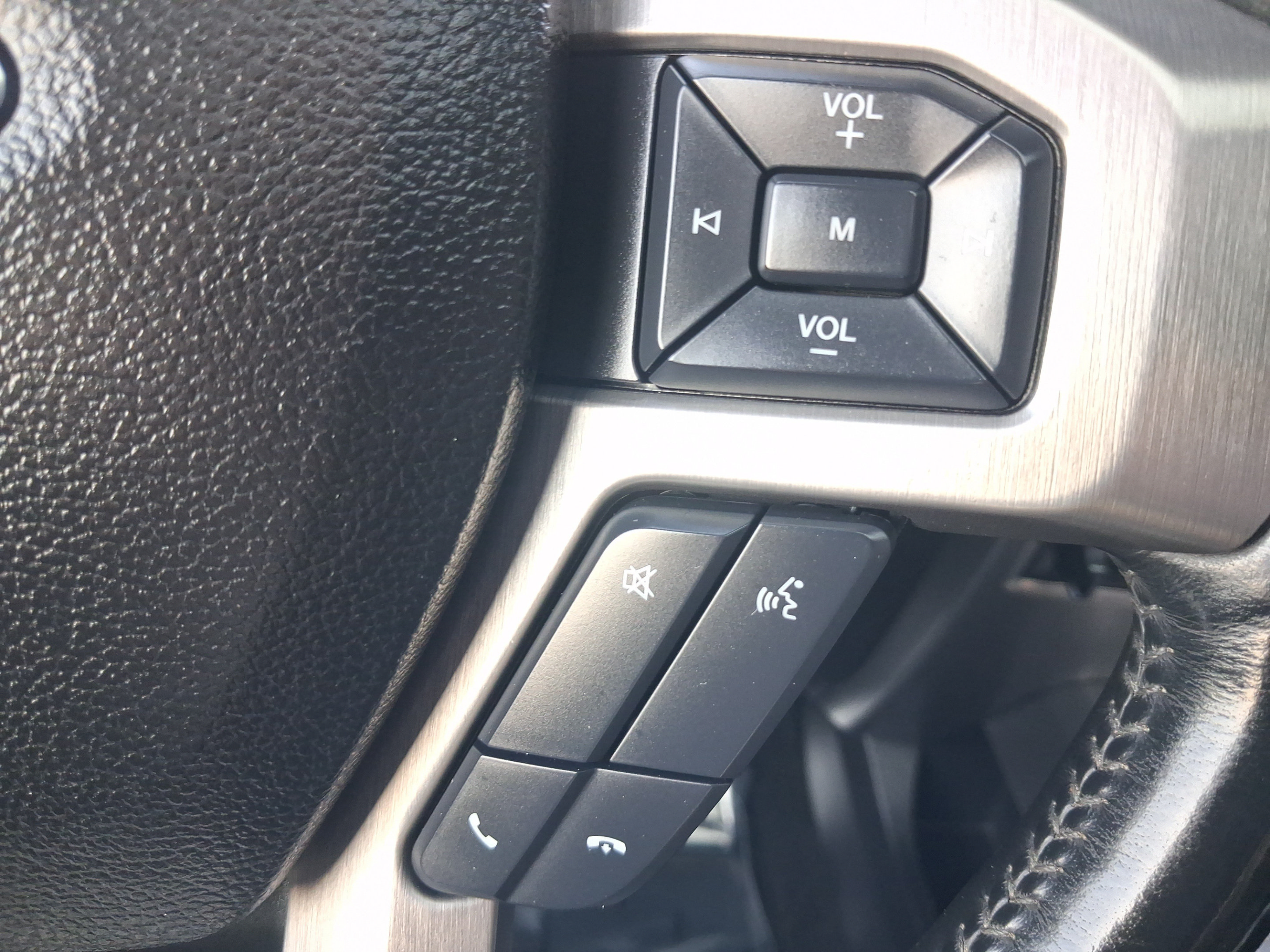 Used 2017 Ford F350 Platinum w/ Platinum Ultimate Package AWD/4WD image 20